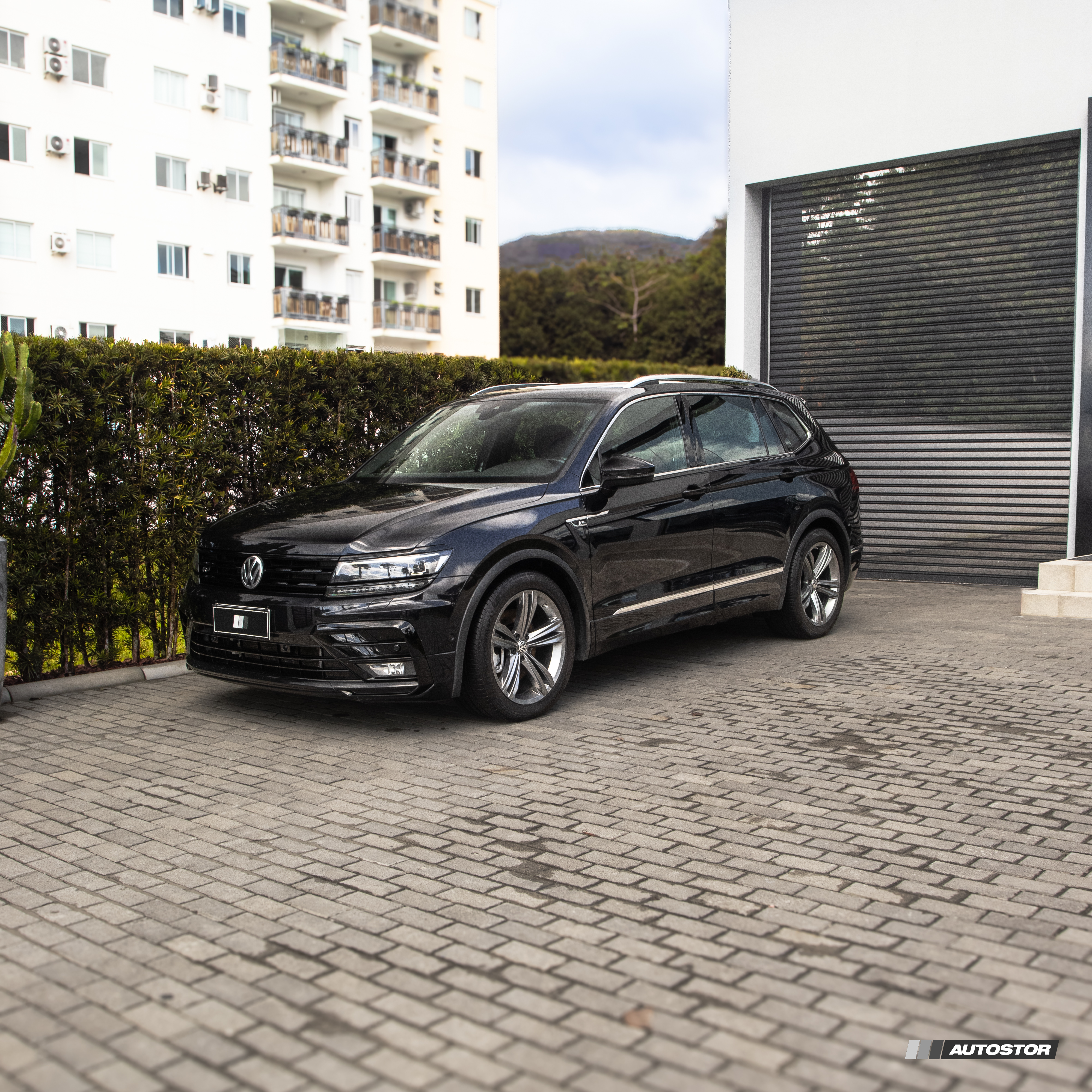 VW TIGUAN R-LINE 2.0